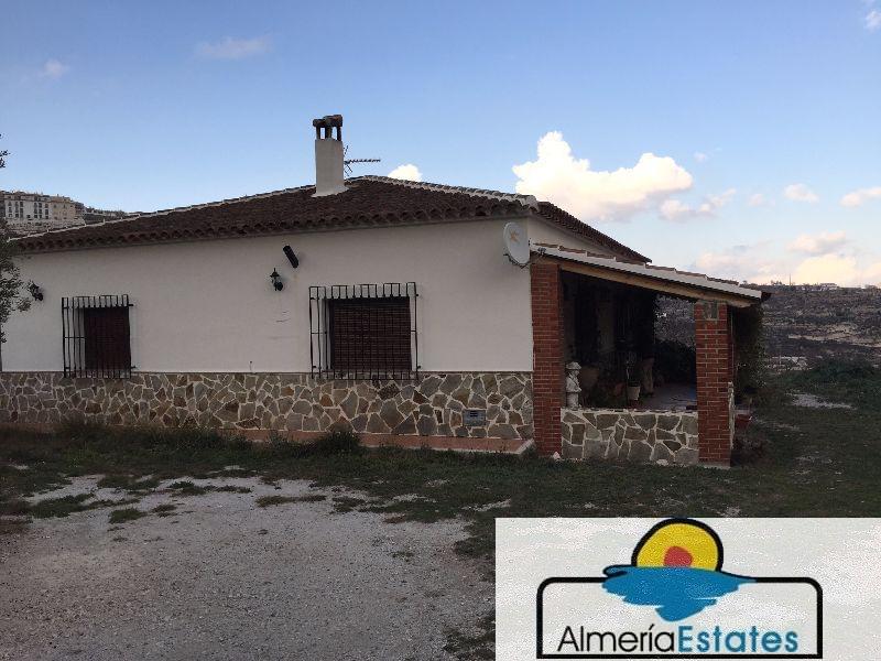 Venta de chalet en Vélez-Blanco