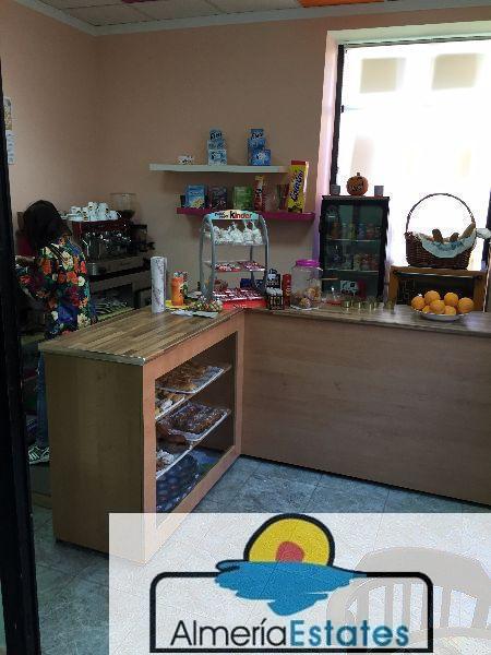 For sale of flat in Vélez-Rubio