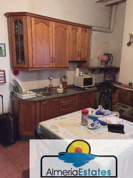 For sale of flat in Vélez-Rubio