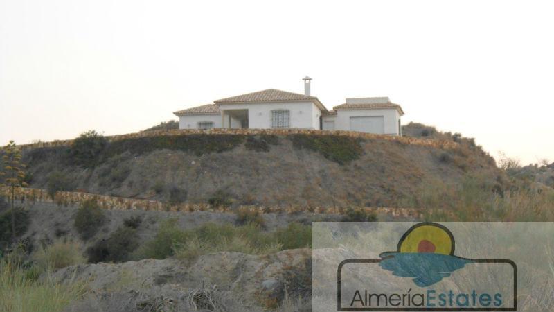 For sale of villa in Taberno