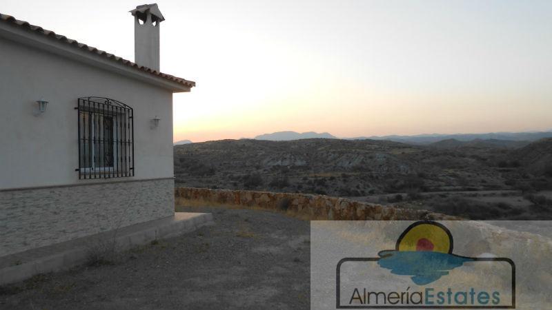 Venta de villa en Taberno