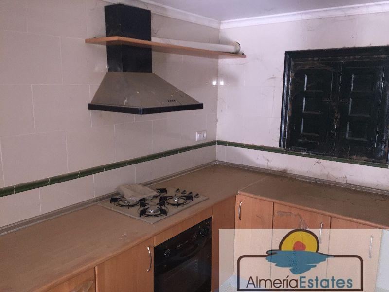 Venta de casa en Vélez-Rubio