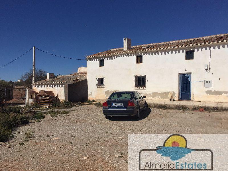 Venta de casa en Vélez-Rubio