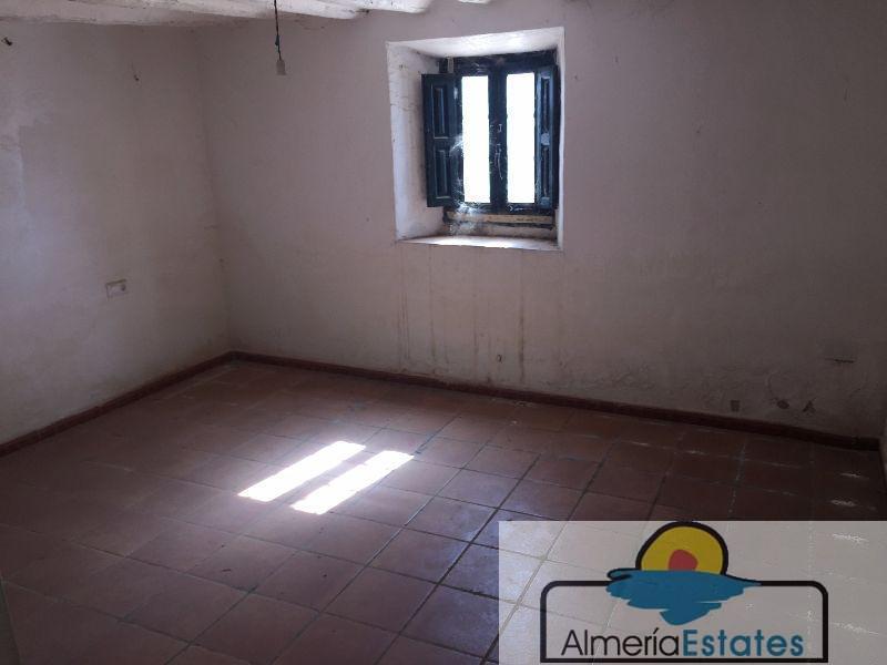 Venta de casa en Vélez-Rubio