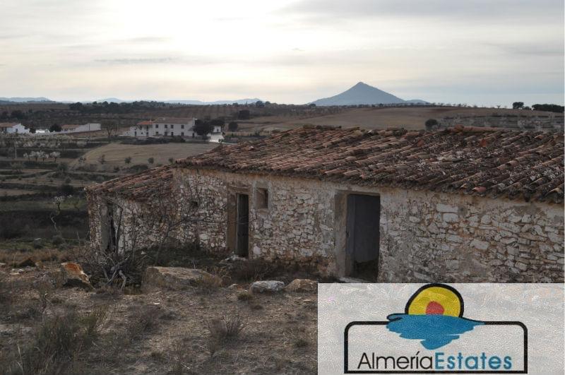 Venta de villa en Chirivel