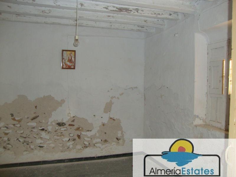 For sale of villa in Arboleas