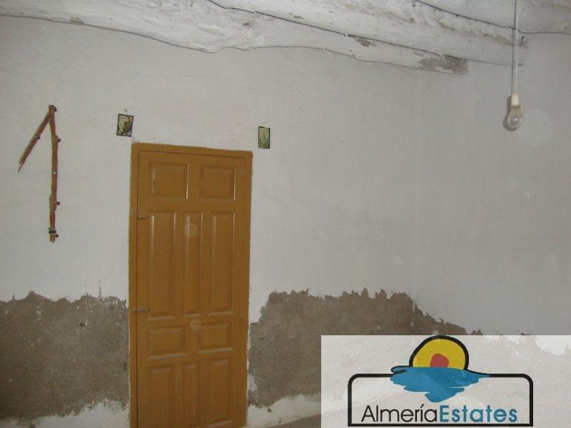 For sale of villa in Arboleas