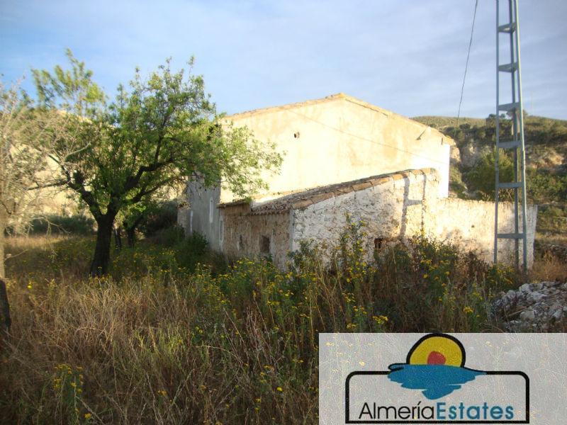 For sale of villa in Arboleas