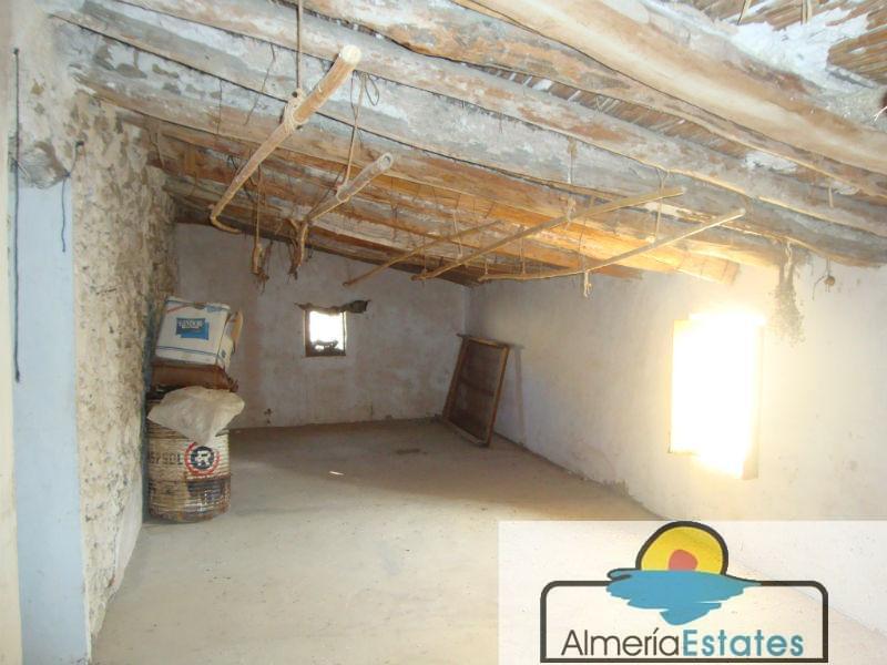 For sale of villa in Arboleas