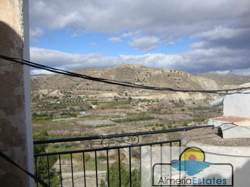 For sale of house in Albánchez
