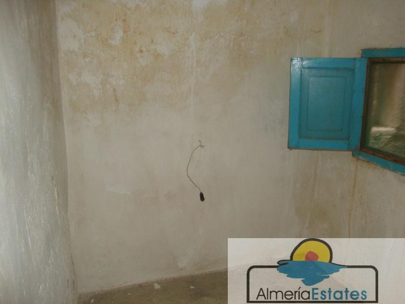 For sale of house in Albánchez