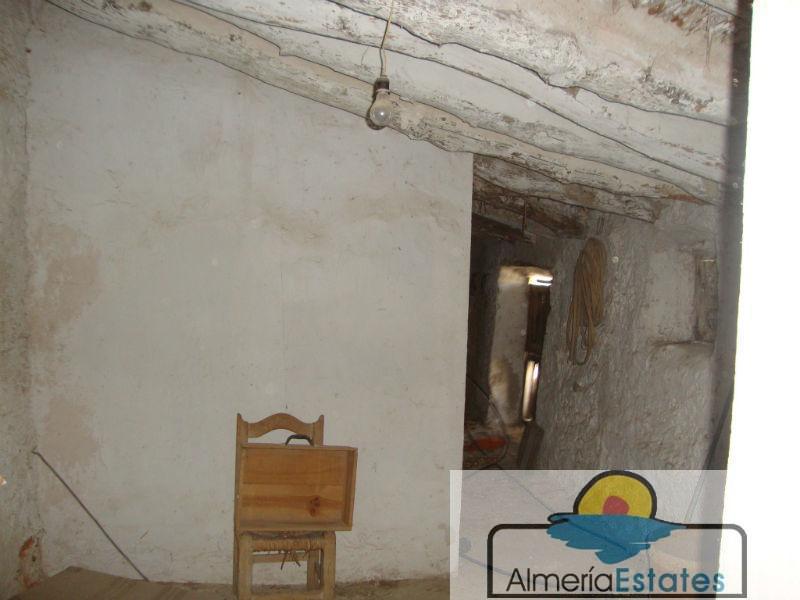 For sale of house in Albánchez