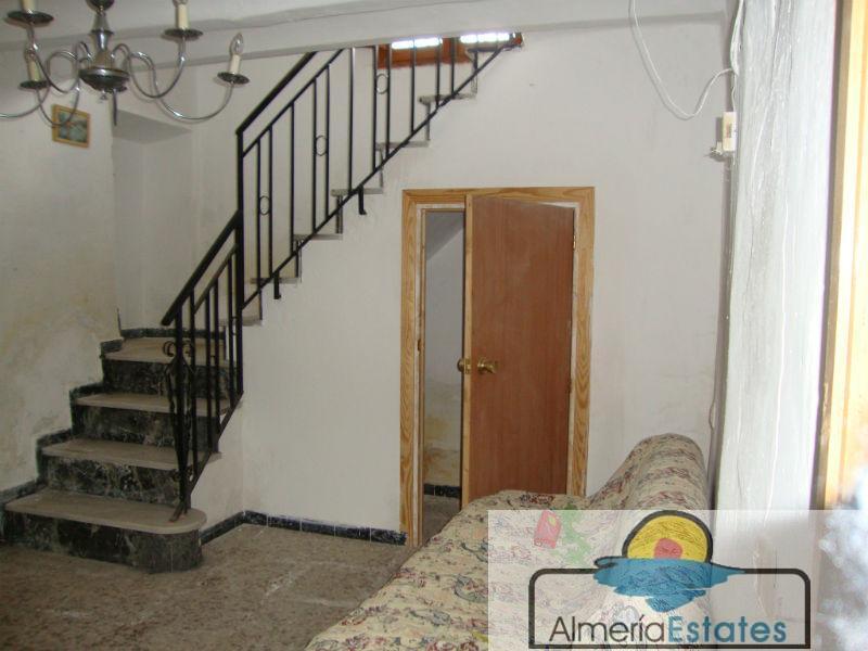 For sale of house in Albánchez