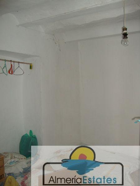 For sale of house in Albánchez