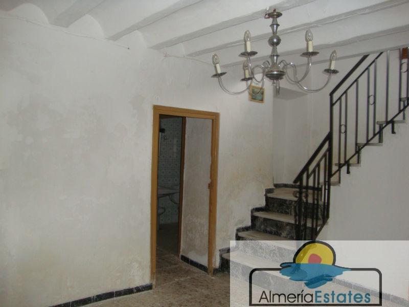For sale of house in Albánchez