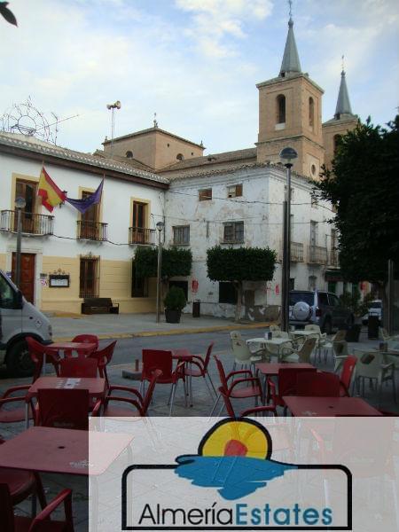 Venta de local comercial en Cantoria