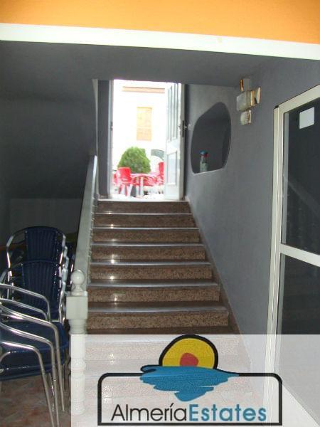 Venta de local comercial en Cantoria