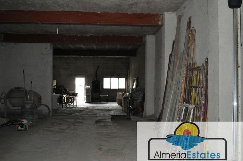 For rent of commercial in Albox