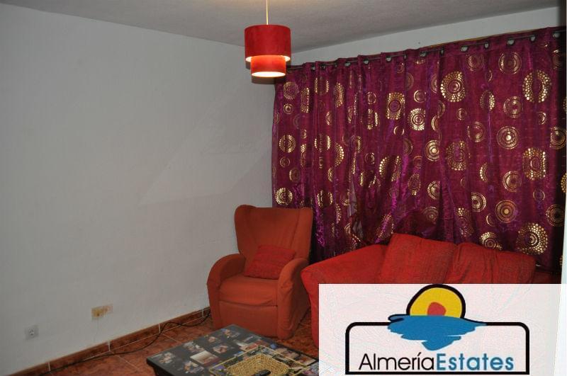For sale of house in Zurgena