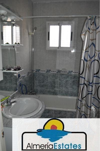 For sale of house in Zurgena