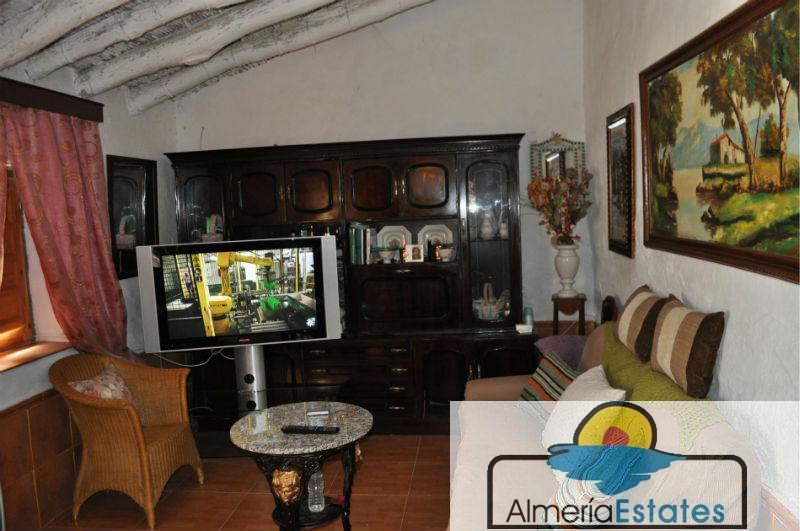 For sale of villa in Cantoria