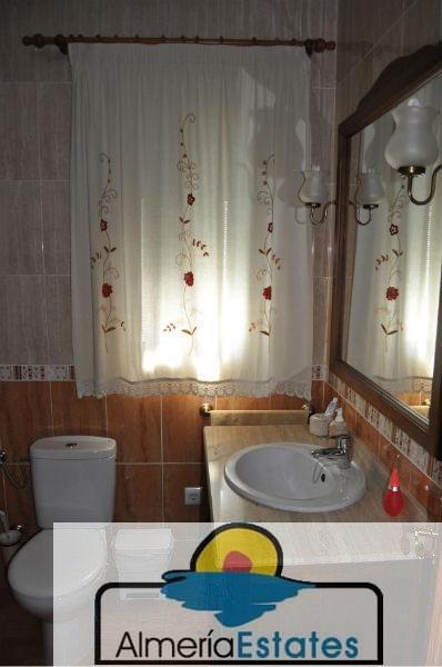 For sale of house in Zurgena