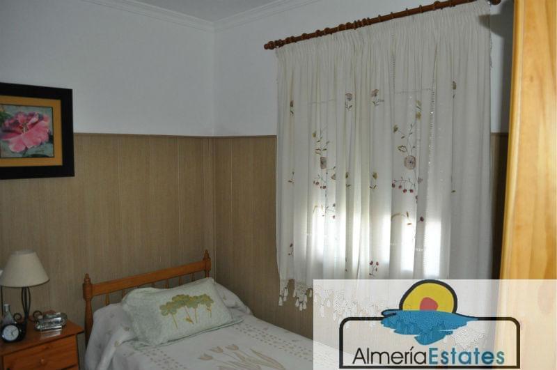 For sale of house in Zurgena