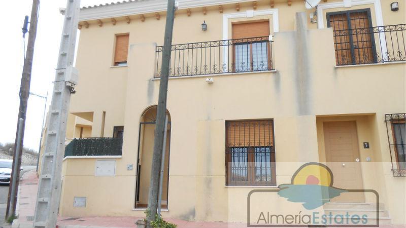 For sale of house in Arboleas