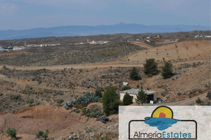 For sale of rural property in Taberno