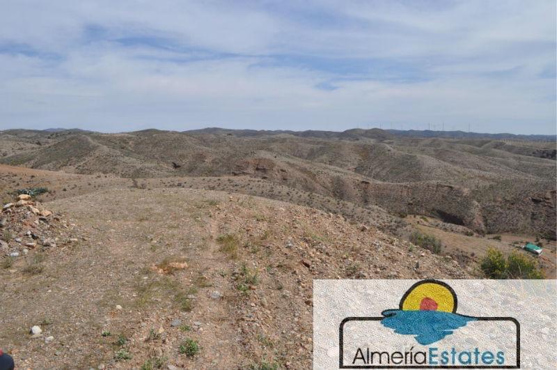 For sale of rural property in Taberno