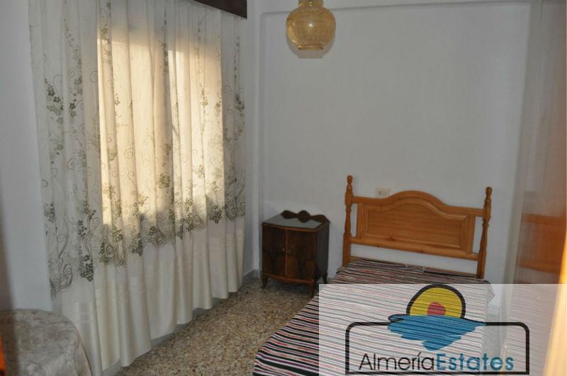 For sale of flat in Macael