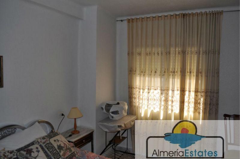 For sale of flat in Macael