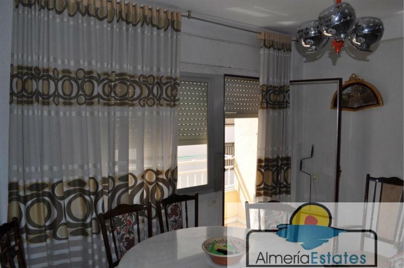 For sale of flat in Macael