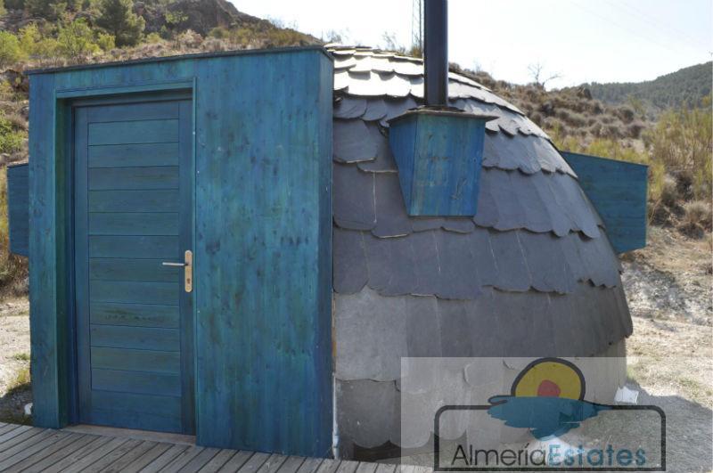 For sale of house in Serón