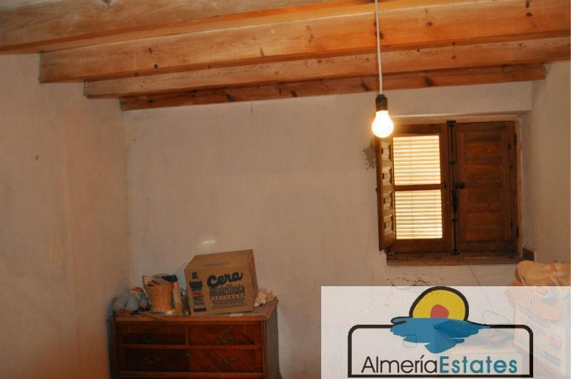 For sale of house in Albánchez