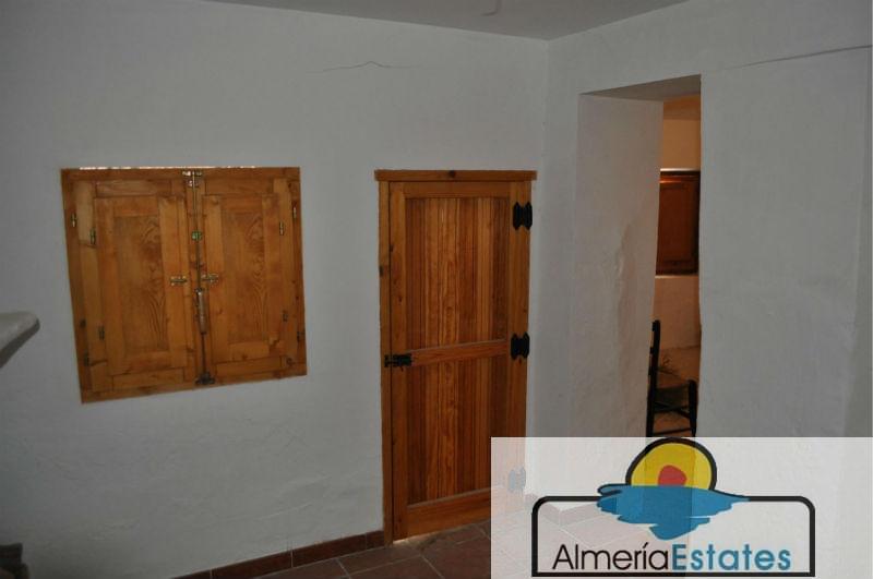 For sale of house in Albánchez