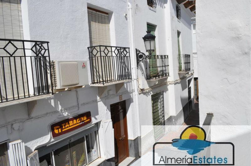 For sale of house in Albánchez