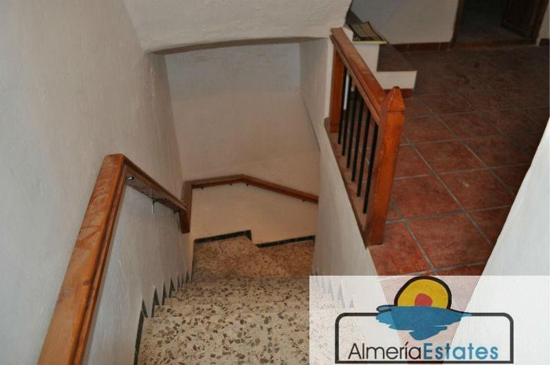 For sale of house in Albánchez