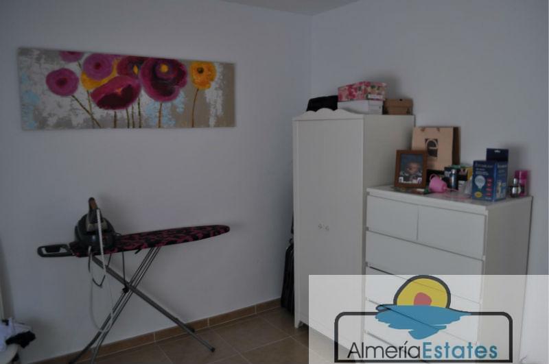 For sale of flat in Macael