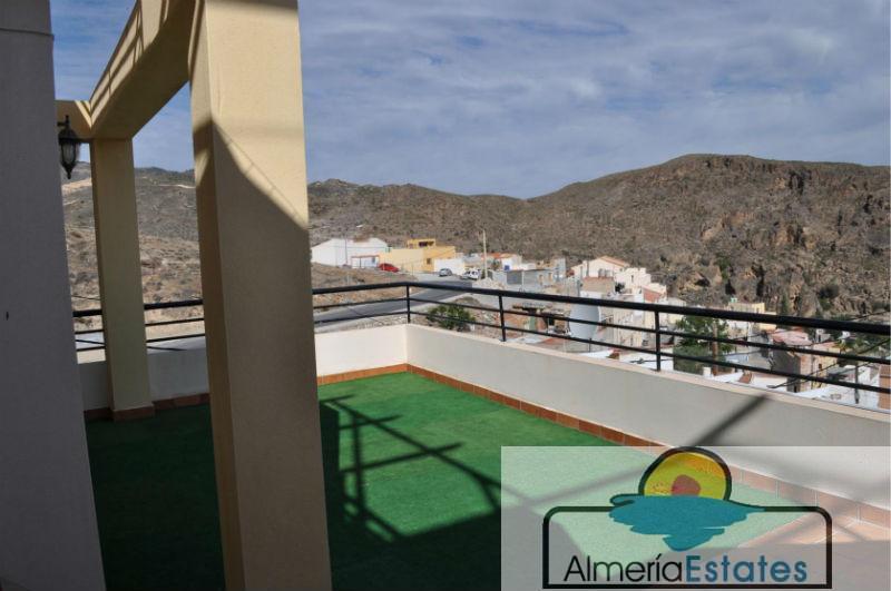 For sale of flat in Macael