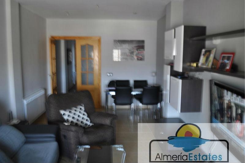 For sale of flat in Macael