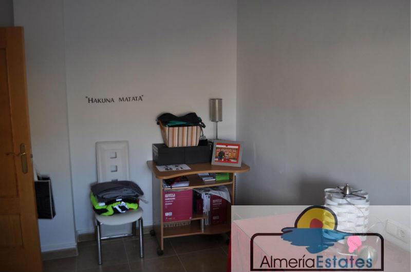 For sale of flat in Macael
