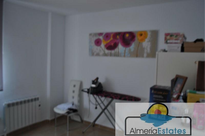 For sale of flat in Macael