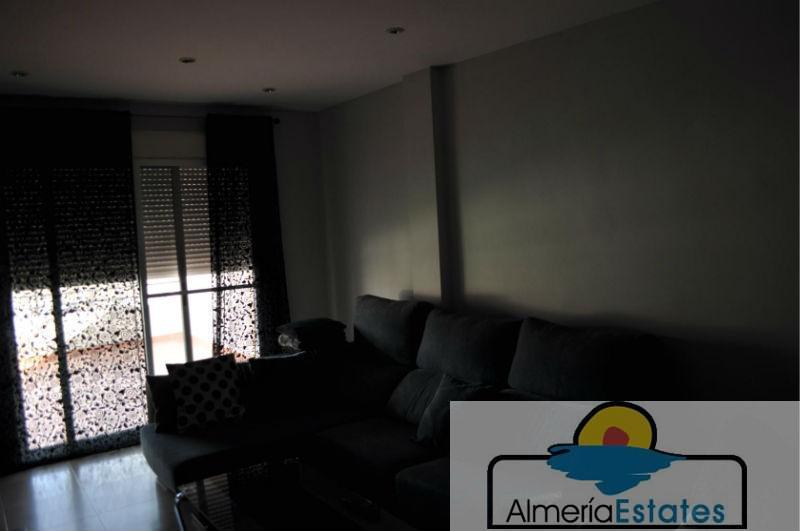 For sale of flat in Macael
