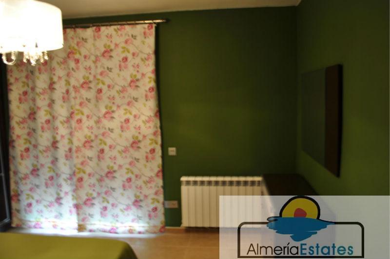 For sale of flat in Macael