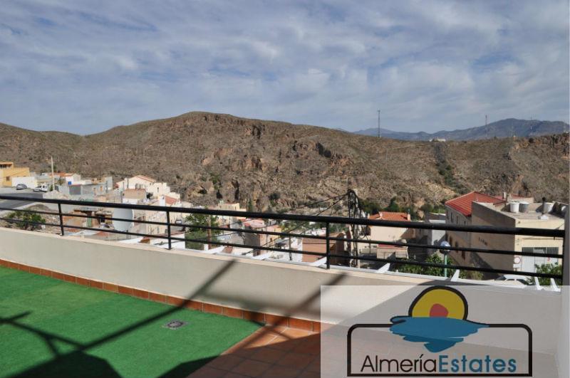 For sale of flat in Macael