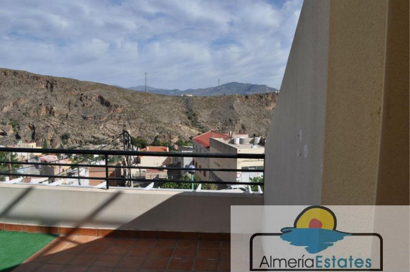 For sale of flat in Macael