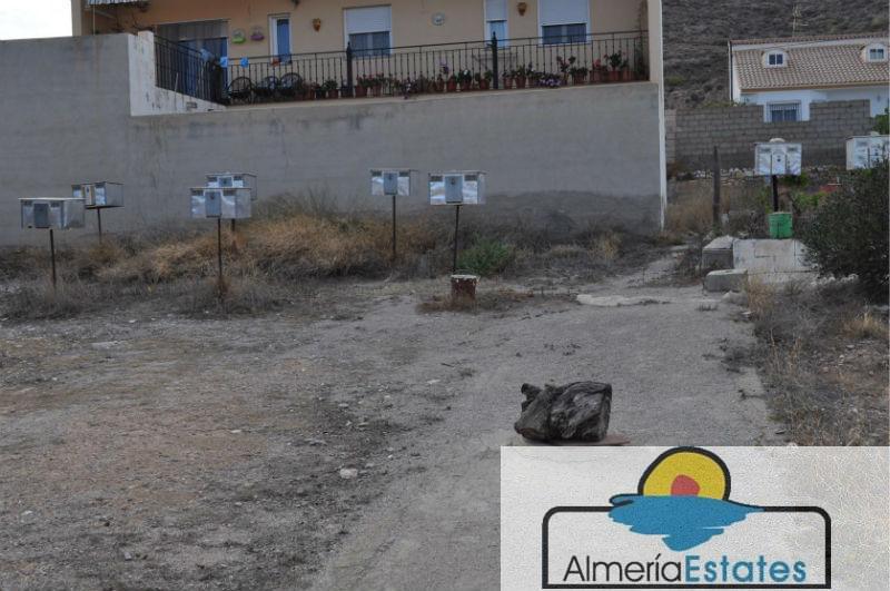 Venta de terreno en Cantoria