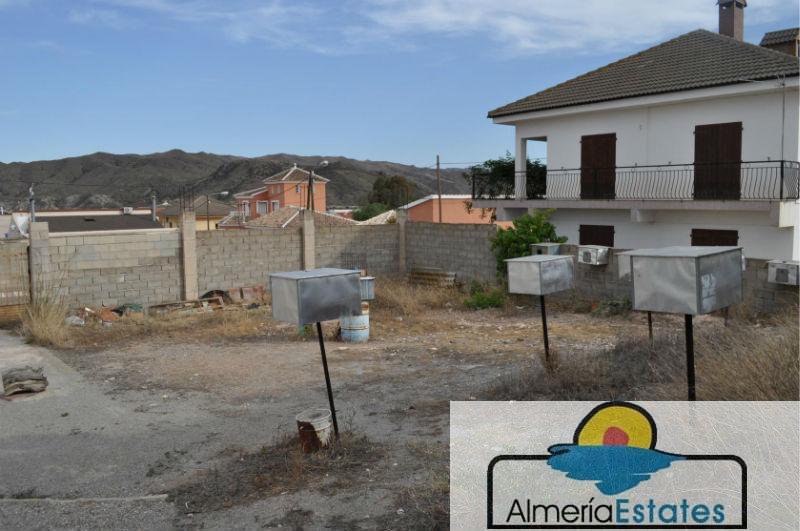 For sale of land in Cantoria