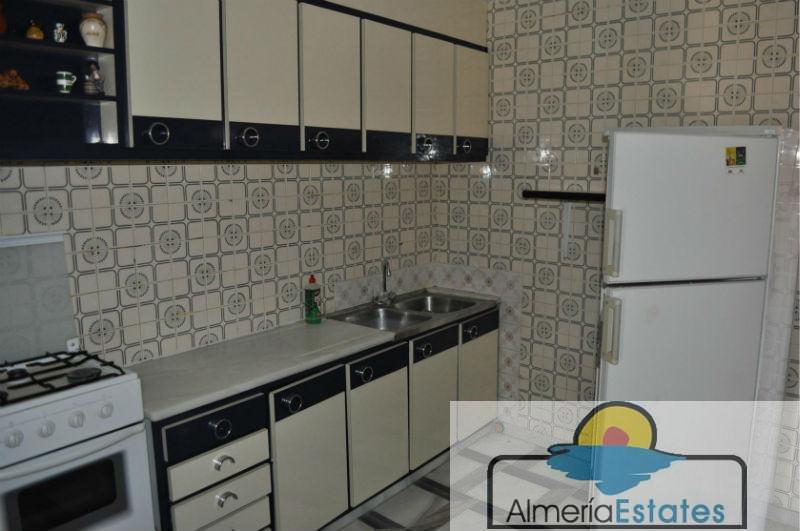 For sale of house in Purchena